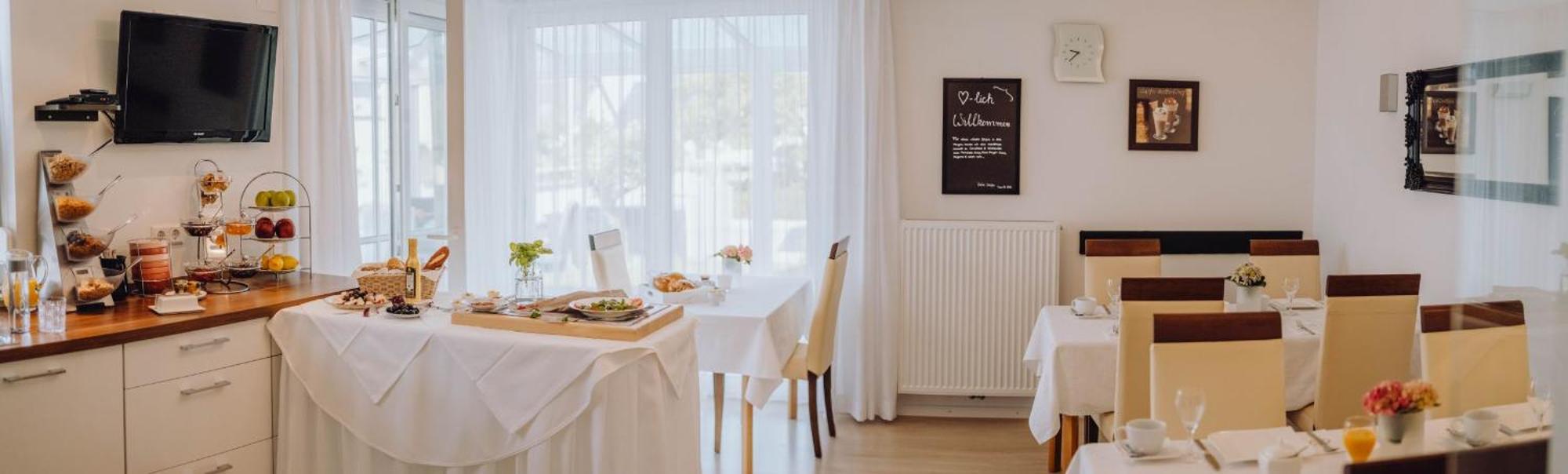 Pension Sterntaler Rheinhausen Exteriér fotografie